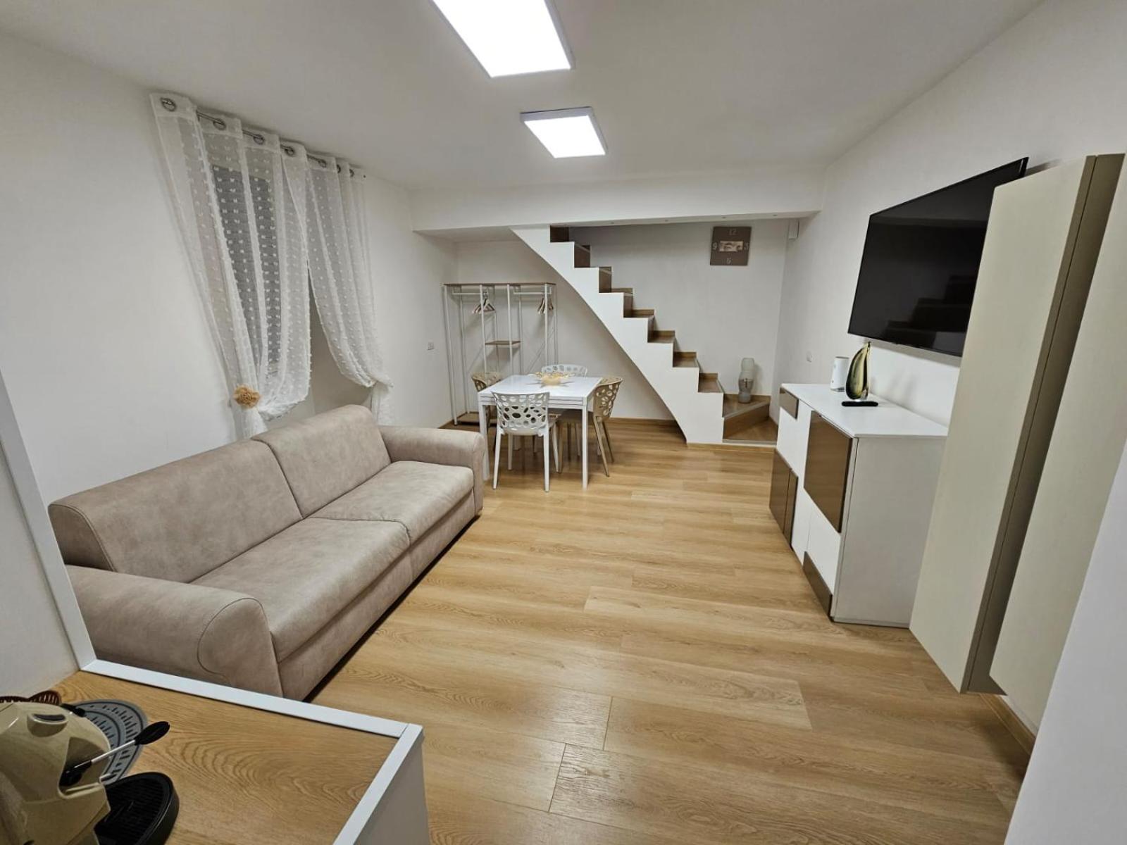 Spaccanapolitwenty By Melpia Homestay Naples